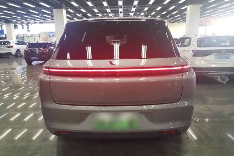 Used Li Auto L8 2023 Pro Model
