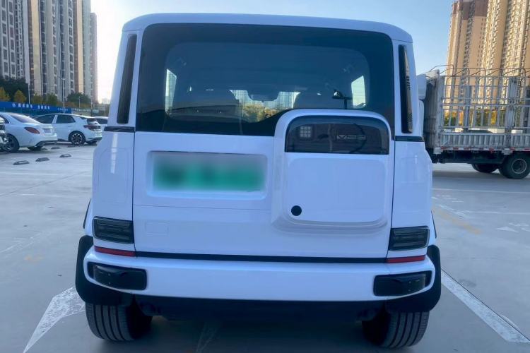 Used  V23 2025 401 Two-Wheel Drive Intelligent Driving Version
