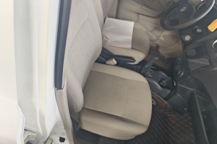 Used Venucia R30 2014 1.2L Manual Enjoyment Edition
