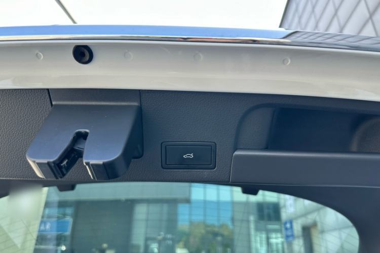 Used Volkswagen FAW-Volkswagen CC 2023 380TSI Striking Edition
