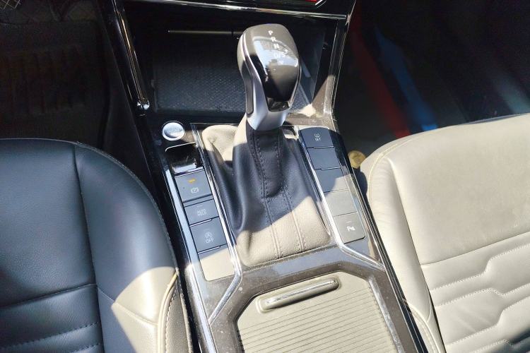 Used Volkswagen Passat 2020 330TSI Elite Edition China VI
