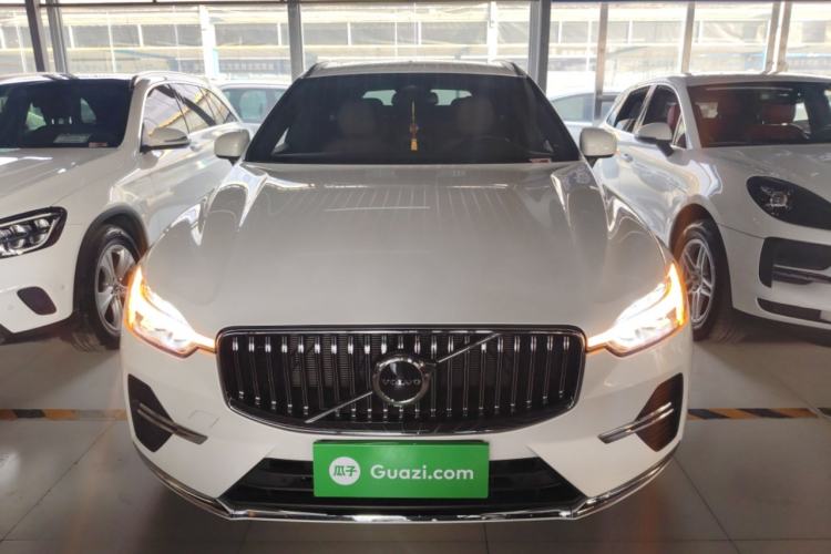 Used Volvo XC60 2025 B5 4x4 Smart Luxury Edition
