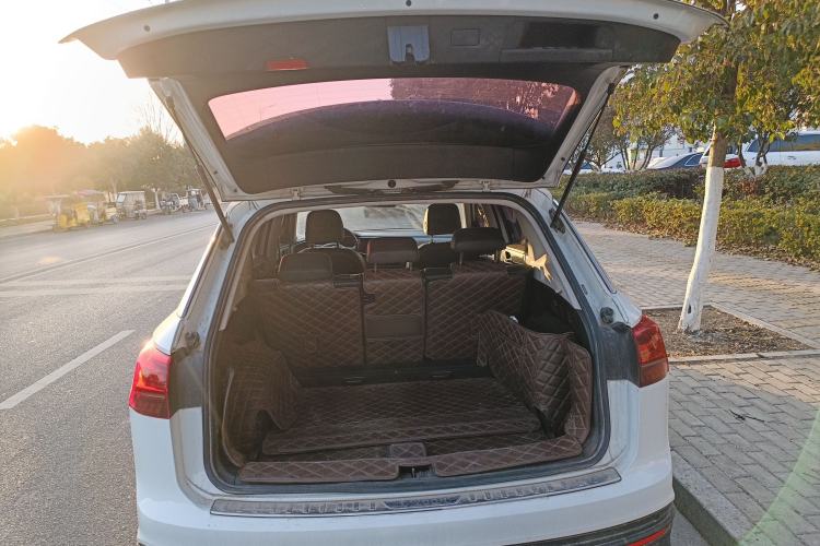 Used Volkswagen Tayron 2019 330TSI Two-Wheel-Drive Luxury Version China V Emission Standard
