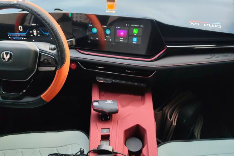 Used Changan X5 PLUS 2025 1.5T DCT High-Energy Version
