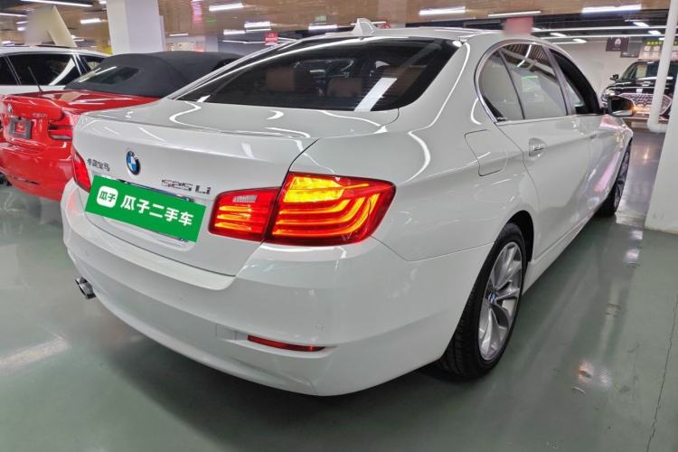 Used BMW 5 Series 2017 525Li Leading Model

