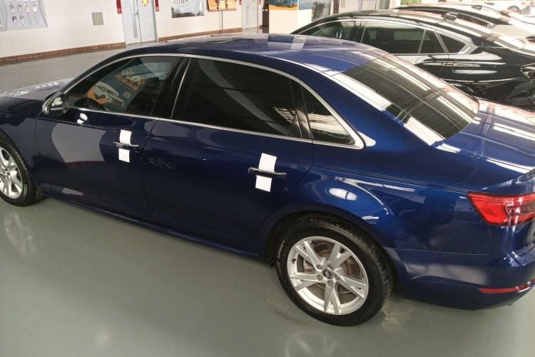 Used Audi A4L 2017 Plus 40 TFSI Ambition Model
