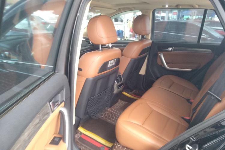 Used Haval H8 2015 2.0T Two-Wheel-Drive Standard Version
