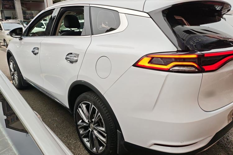 Used BYD Tang 2018 2.0T Automatic Smart Connect Prestige 7-Seater China V Standard
