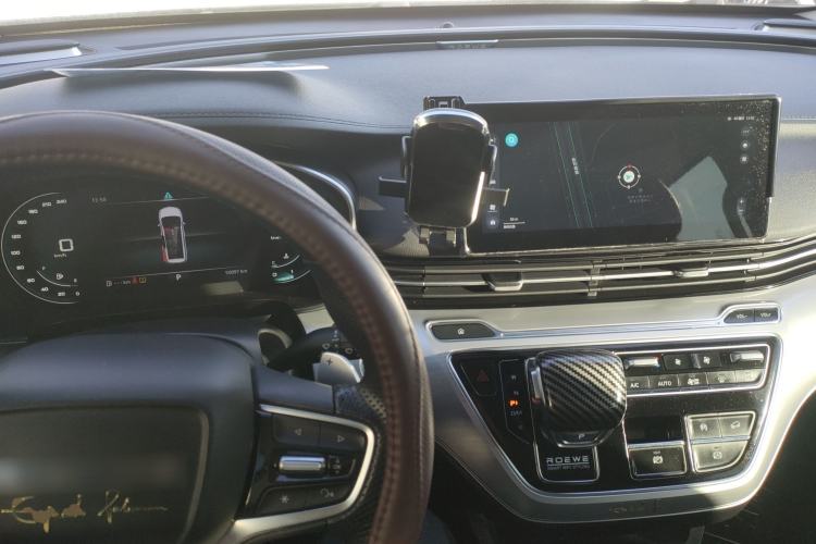 Used Roewe iMAX8 2022 400TGI Flagship Edition
