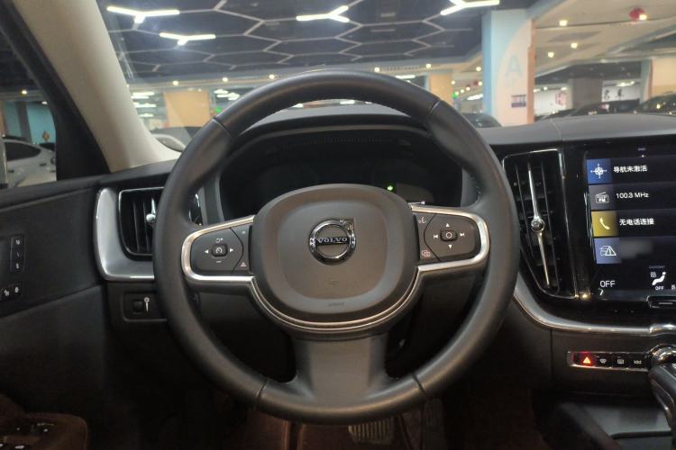 Used Volvo XC60 2018 T5 4x4 Zhiyi Edition
