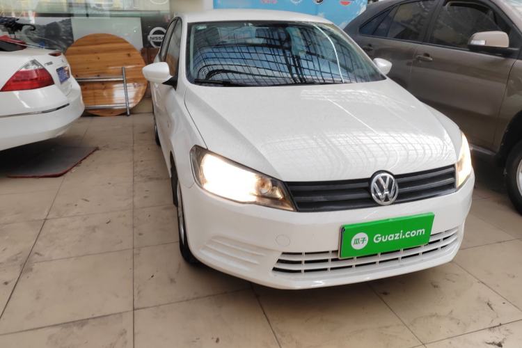 Used Volkswagen Jetta 2015 1.6L Automatic Fashion Model
