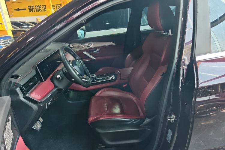 Used JETOUR X70 PLUS 2021 1.6T DCT Pro 7-seater
