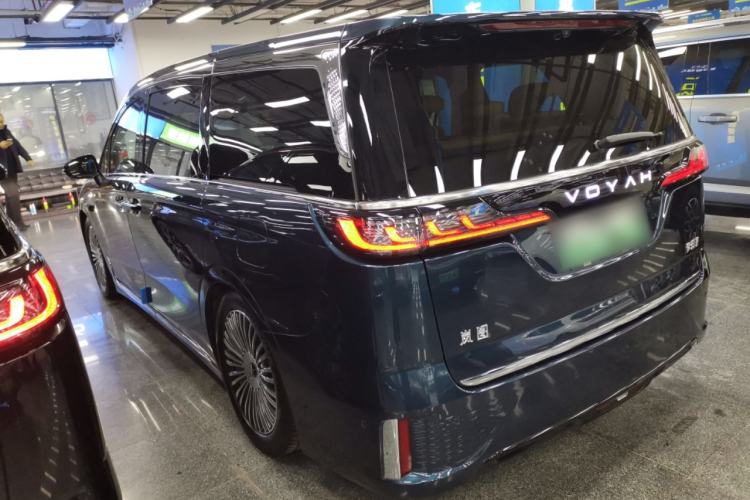 Used VOYAH Dream 2025 PHEV Four-Wheel-Drive Flagship Version – Qiankun Edition
