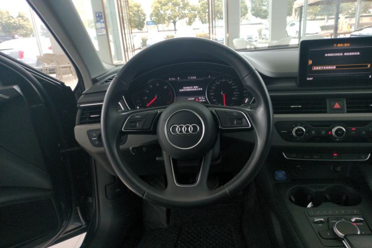 Used Audi A4L 2019 40 TFSI Ambition China VI