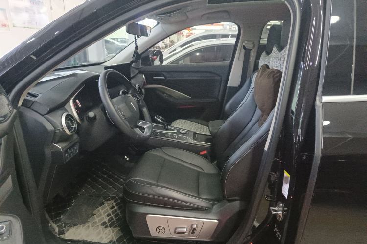 Used Wey VV6 2021 2.0T Two-Wheel Drive Smart Protection+
