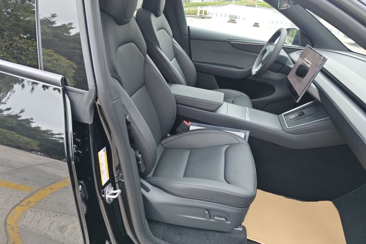 Used Tesla Model Y 2026 Rear-Drive Model