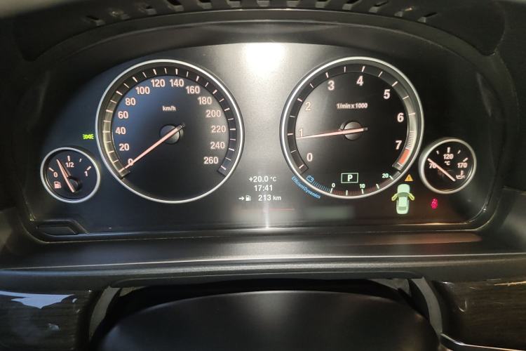 Used BMW 5 Series 2014 525Li Luxury Design Package
