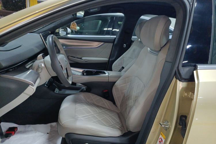 Used  A07 2023 Range-Extended 200 Max
