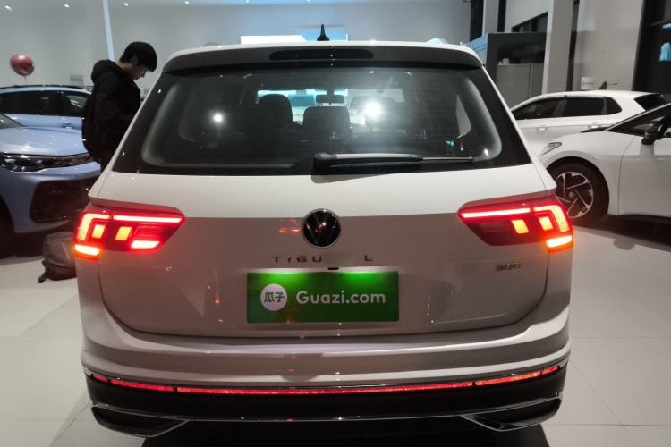 Used Volkswagen Tiguan L 2024 300TSI Automatic Two-Wheel Drive Smart Edition