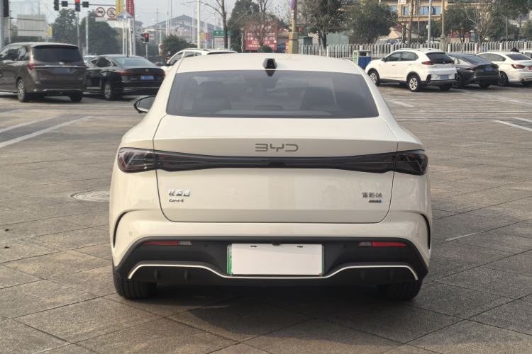 Used BYD Seal 06 New Energy 2025 DM-i Smart Drive 80KM Luxury Model
