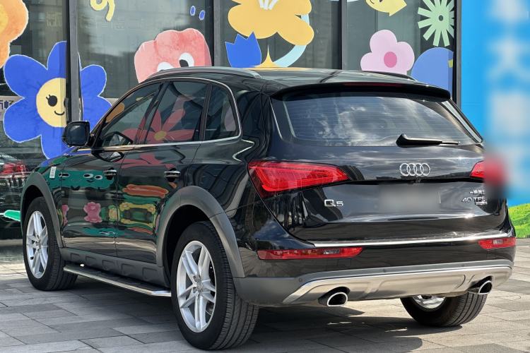 Used Audi Q5 2017 Plus 40 TFSI Technology Model
