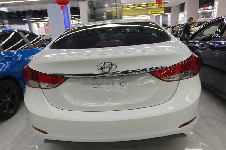 Used Hyundai Elantra 2015 1.6L Automatic Leading Model
