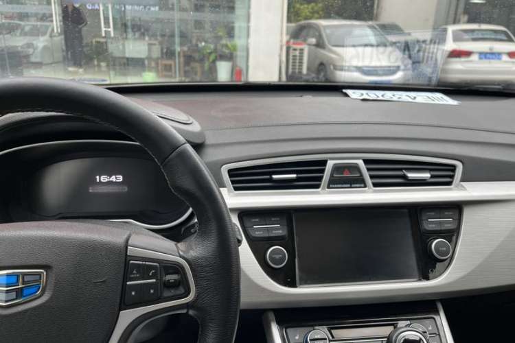 Used Geely Auto Emgrand X7 Sport 2018 1.8TD Automatic Two-Wheel Drive Smart Connect 4G Internet Edition