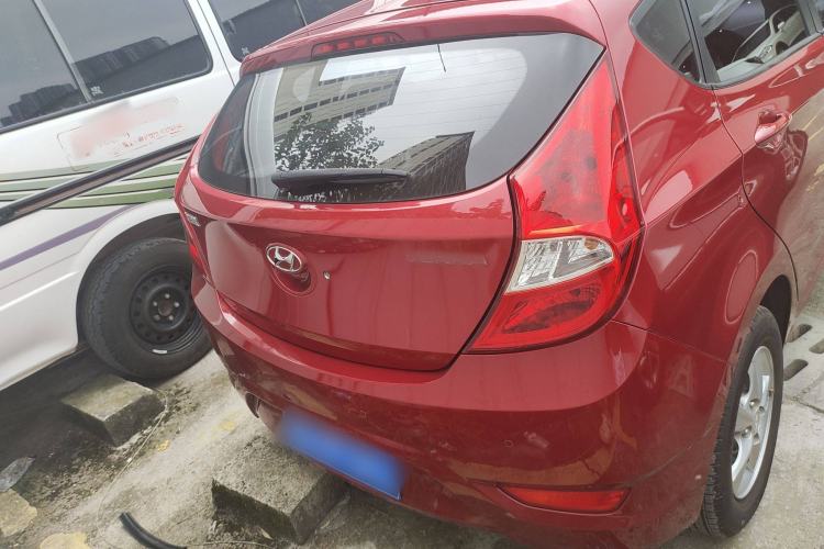 Used Hyundai Verna Ray 2014 1.4L Automatic GLX
