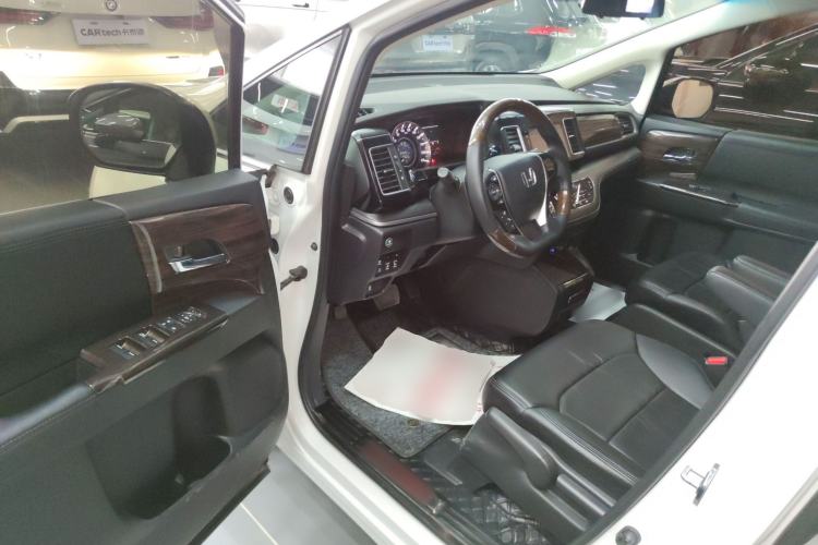 Used Honda Elysion 2016 2.4L Classic Edition

