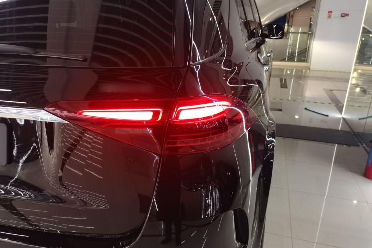 Used Mercedes-Benz GLE 2024 GLE 450 4MATIC Luxury Model
