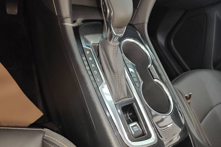 Used Chevrolet Equinox 2021 535T Yujie Edition
