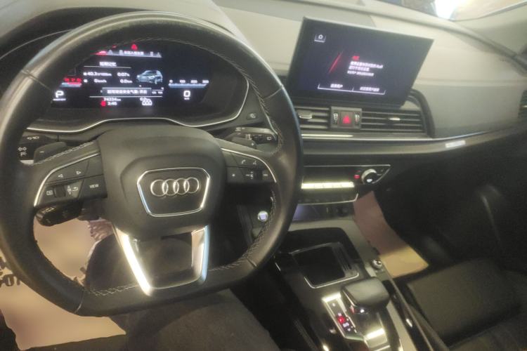 Used Audi Q5L 2022 40T Luxury Dynamic Model
