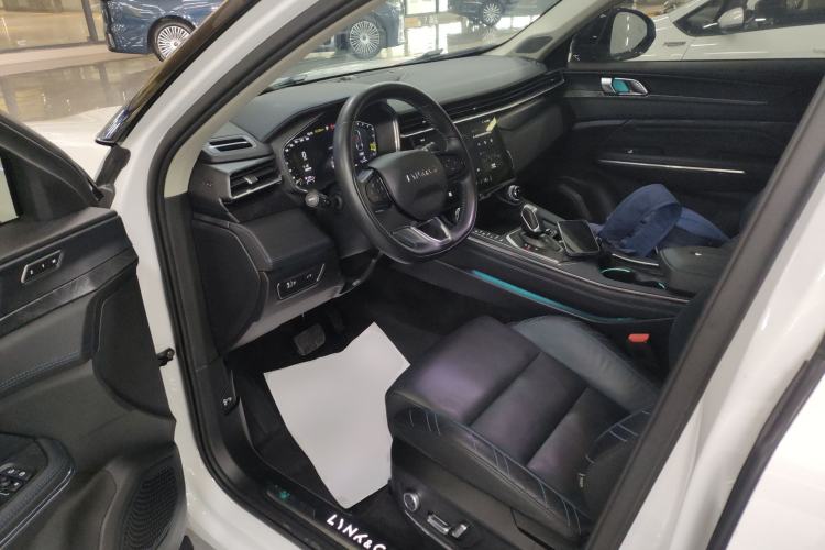 Used Lynk & Co 05 2020 2.0TD Two-Wheel Drive Shine Halo