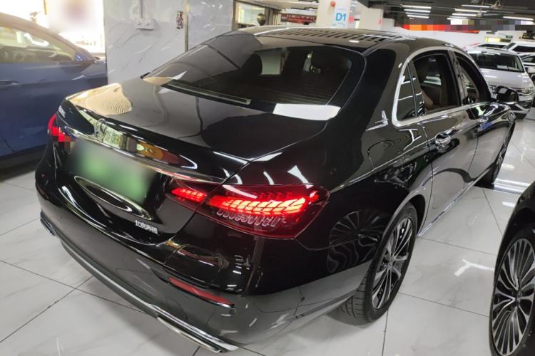 Used Mercedes-Benz E-Class New Energy 2023 E 350 e L Plug-in Hybrid Sedan
