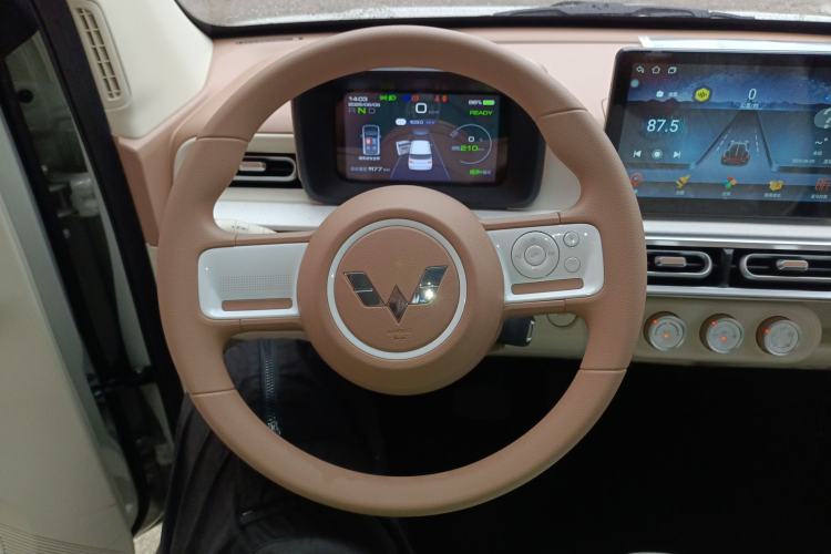 Used Wuling Hongguang MINIEV 2024 3rd Generation 215km Youth Edition
