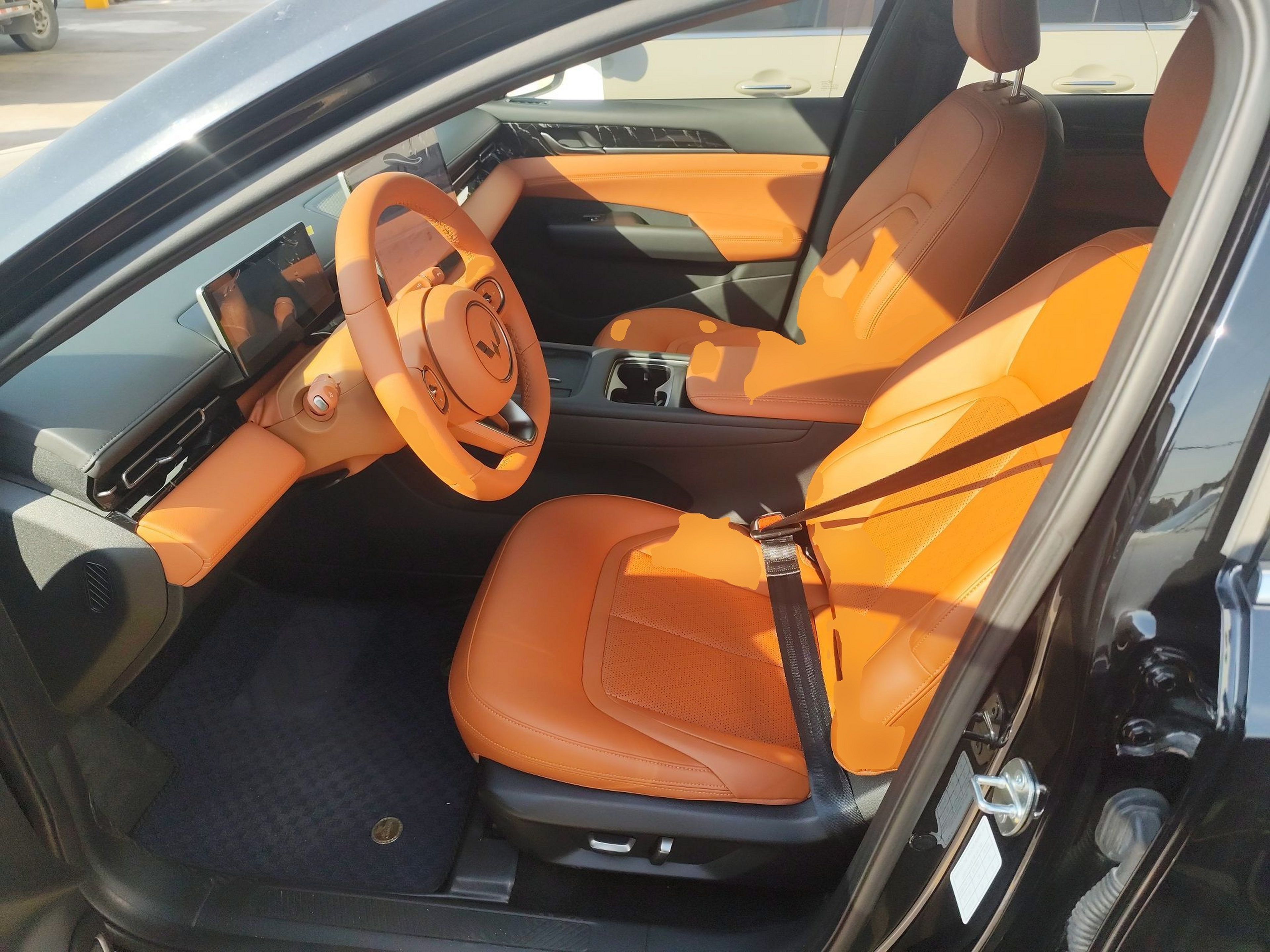 Переднее сиденье в автомобиле