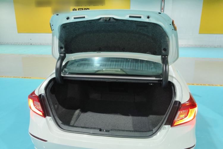 Used Honda Accord 2018 230TURBO Comfort Version National V
