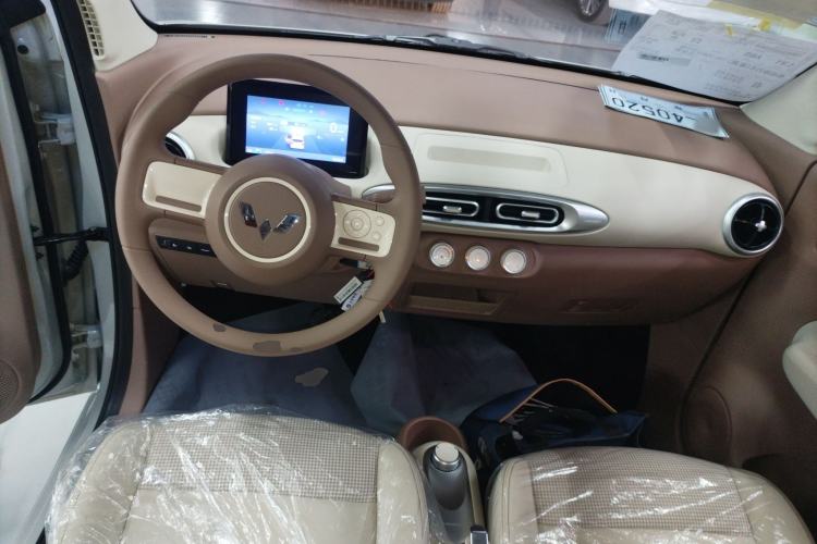 Used Wuling Hongguang MINIEV 2025 Four-Door Version Advanced Edition
