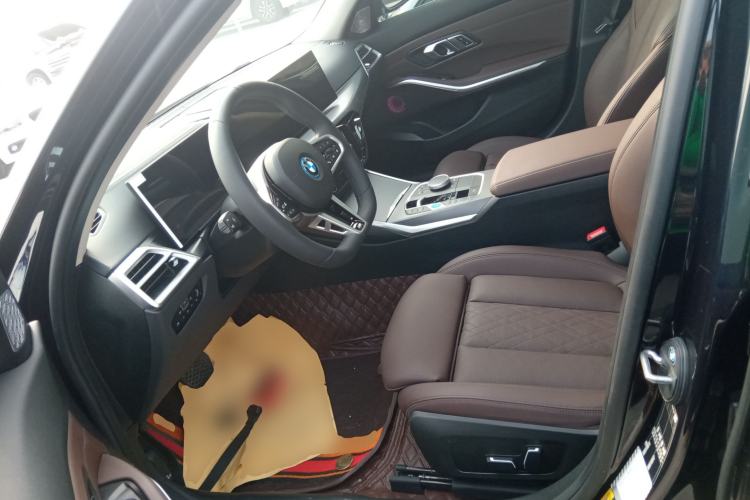 Used BMW i3 2025 eDrive 35 L
