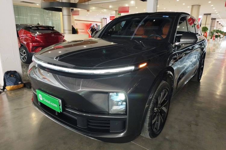 Used Li Auto L8 2023 Pro Model
