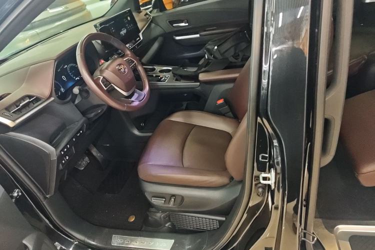 Used Toyota Granvia 2024 2.5L Hybrid Prestige PLUS Four-Wheel Drive Version