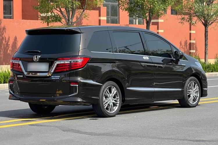 Used Honda Elysion 2019 2.0L Hybrid Luxury Edition
