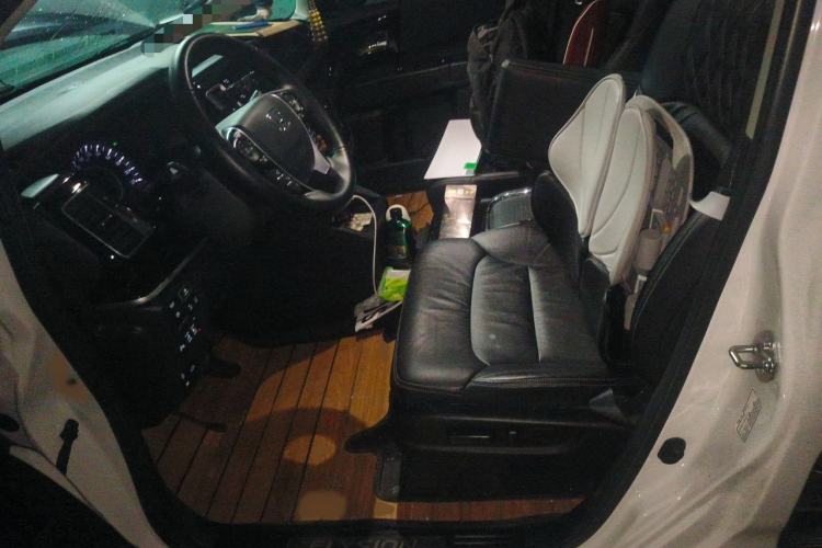 Used Honda Elysion 2019 2.0L Hybrid Luxury Edition
