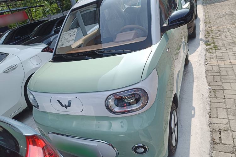 Used Wuling Hongguang MINIEV 2024 3rd Generation 215km Advanced Version
