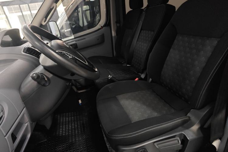 Used SAIC MAXUS Xintu V80 2021 2.0T AMT Classic Aoyuntong Long Wheelbase Mid-Roof 6/7/8/9-Seater