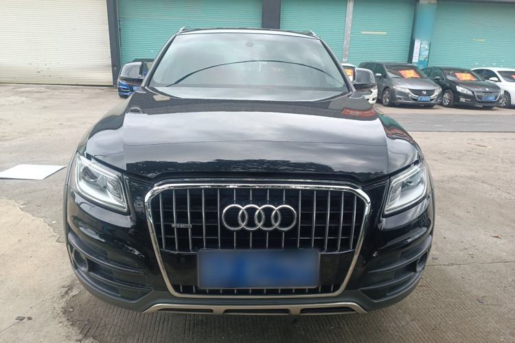 Used Audi Q5 2017 Plus 40 TFSI Technology Model
