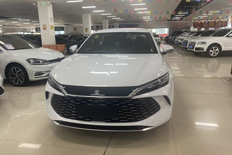 Used BYD Qin L 2025 DM-i Smart Drive 80KM Leading Model
