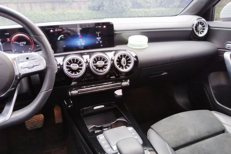 Used Mercedes-Benz A-Class 2021 A 200 L Sport Sedan Fashion Model
