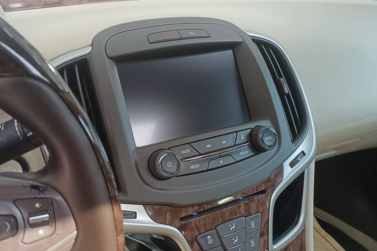 Used Buick LaCrosse 2013 2.4L SIDI Elite Comfort Version
