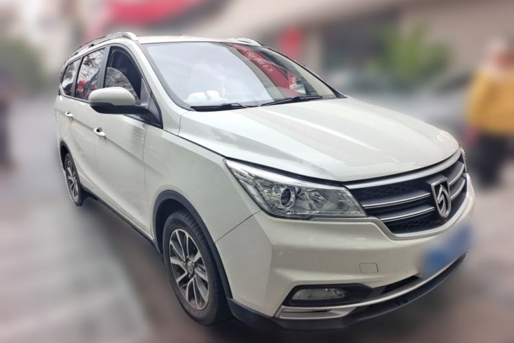 Used Baojun 730 2019 1.5L Manual Fashion Model 7-seater China VI
